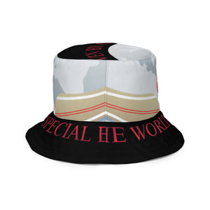 HUG THE WORLD SPECIAL EDITION COLLECTION Reversible bucket hat