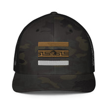 Load image into Gallery viewer, DESIGNER HATS Closed-back trucker cap